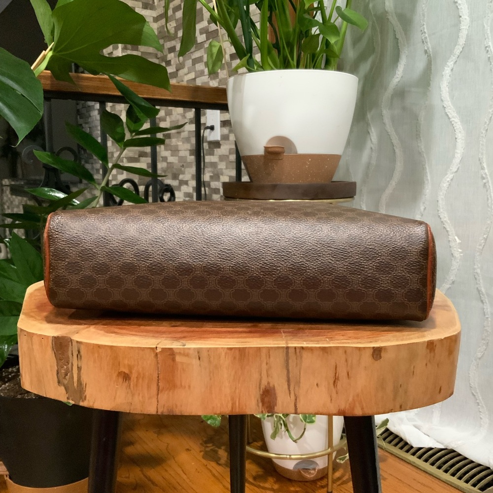 🚨PRICE REDUCED🚨 Vintage Céline Macadam Oversized Clutch Portfolio Bag Italy - Picture 7 of 16